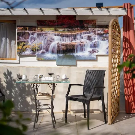 ヴィラ Oasi Della Pace ビシェーリエ